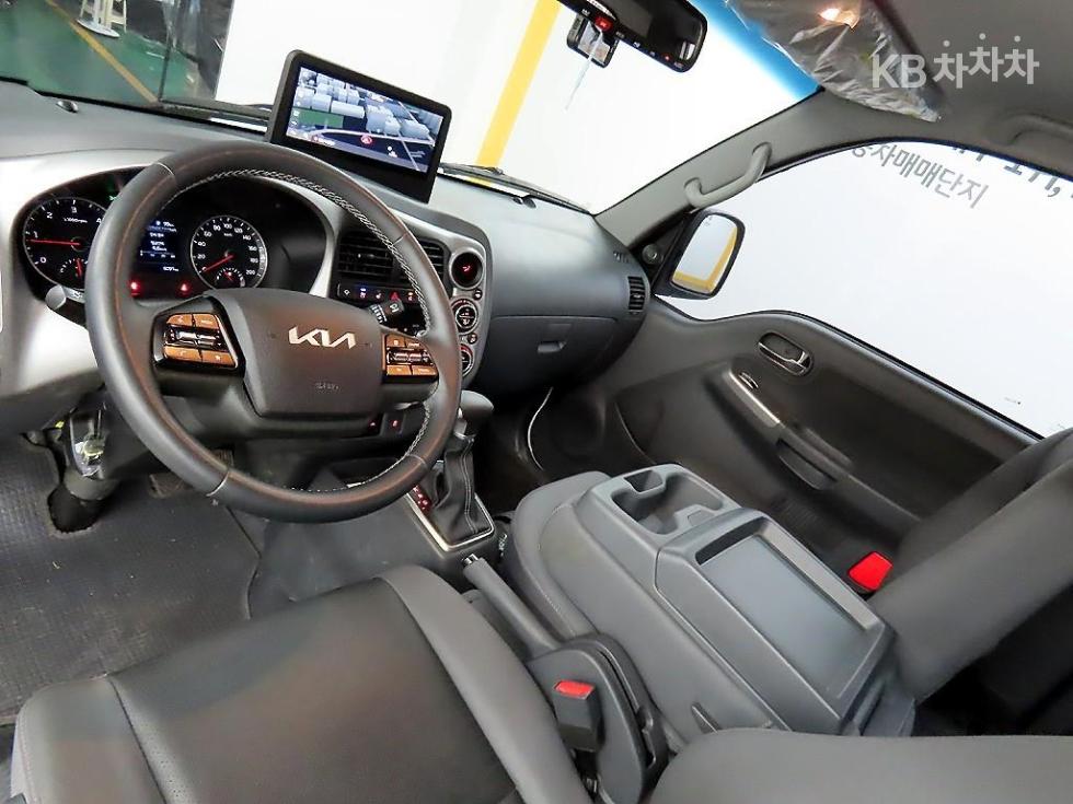 2025 - kia bongo iii