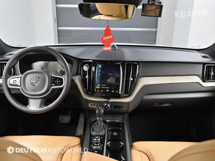Volvo XC60 D5 2.4 Inscription 8