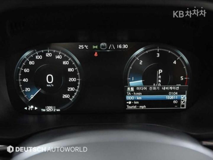 Volvo XC60 D5 2.4 Inscription 9