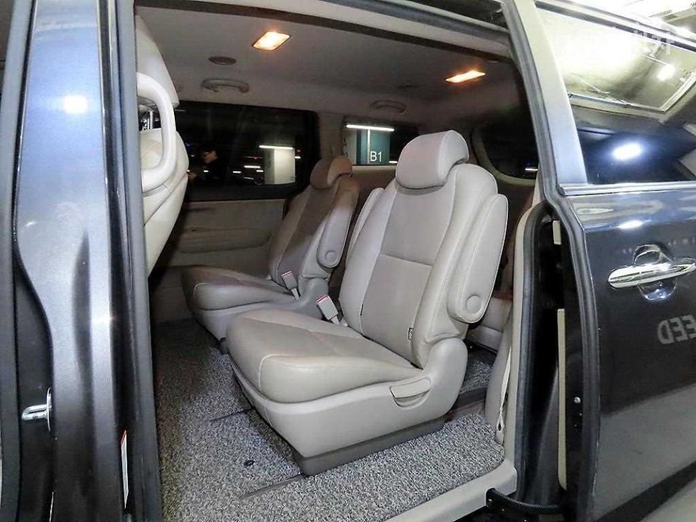 2015 - kia carnival