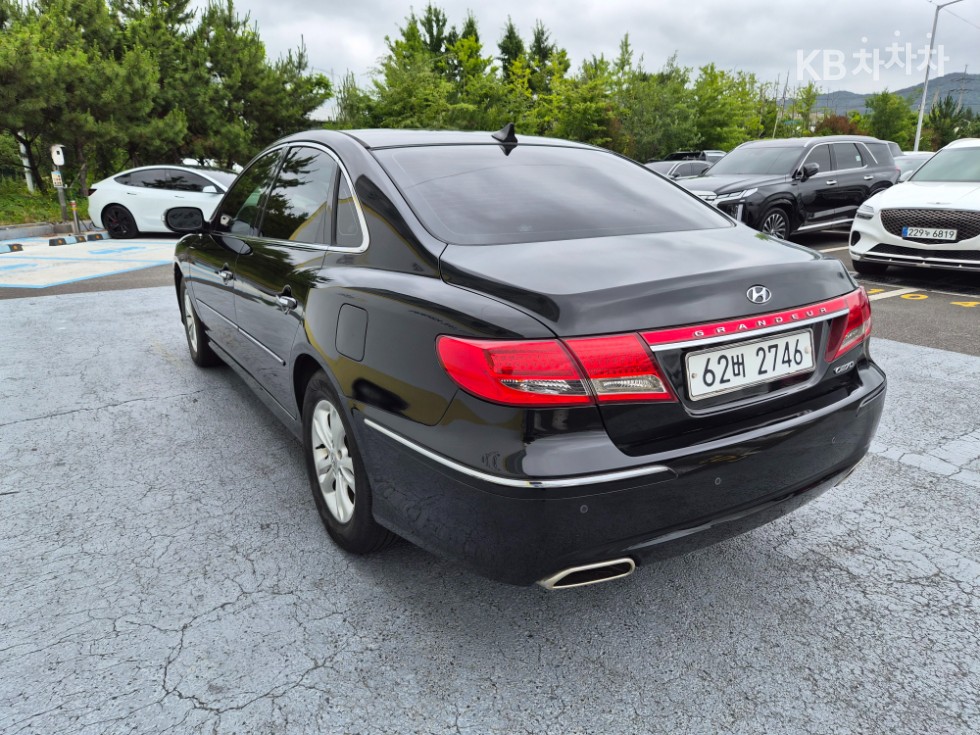 Hyundai Grandeur — miniaturë 14