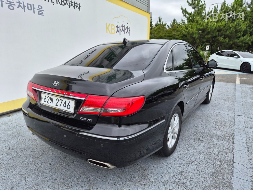 Hyundai Grandeur — miniaturë 12