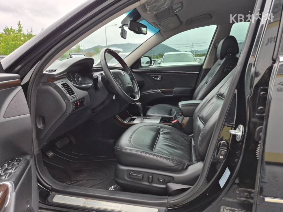 Hyundai Grandeur — miniaturë 10