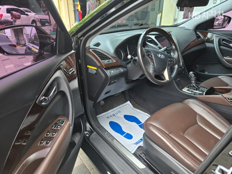 Hyundai Grandeur — miniaturë 8