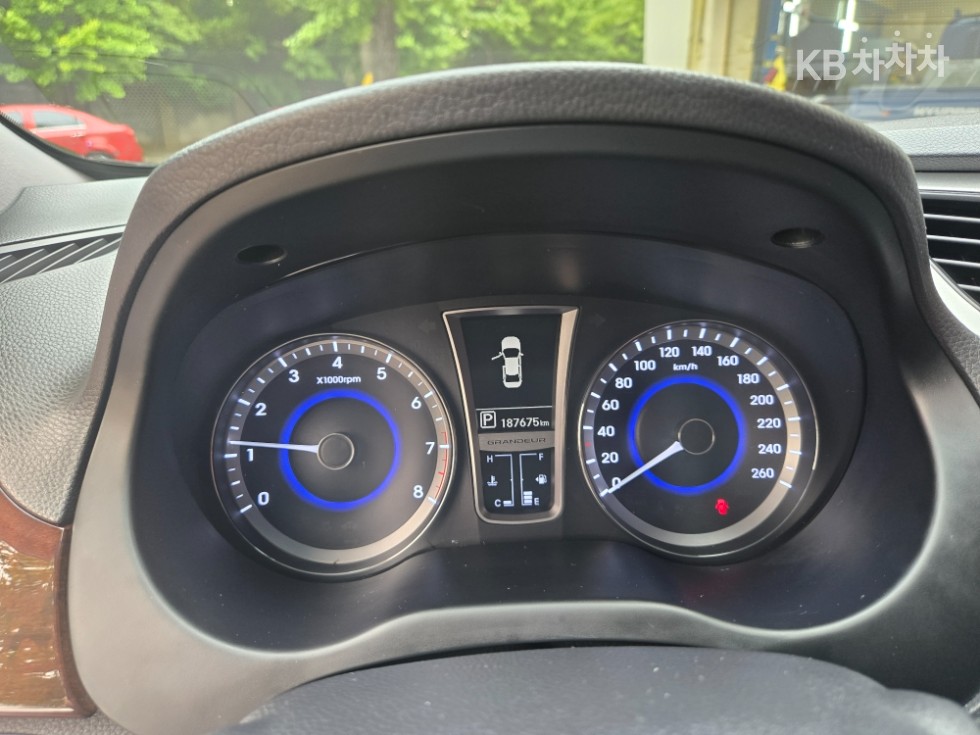 Hyundai Grandeur — miniaturë 9
