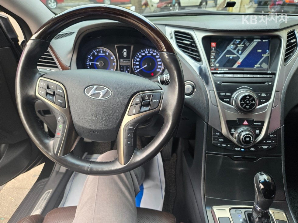 Hyundai Grandeur — miniaturë 10