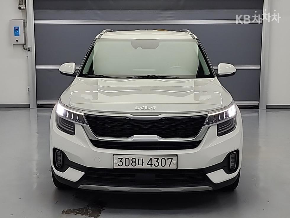 2022 Kia Used Car photo