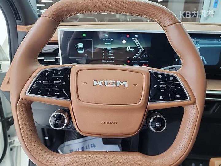 KG Mobility (Ssangyong) Musso EV 2WD Black Edge 10
