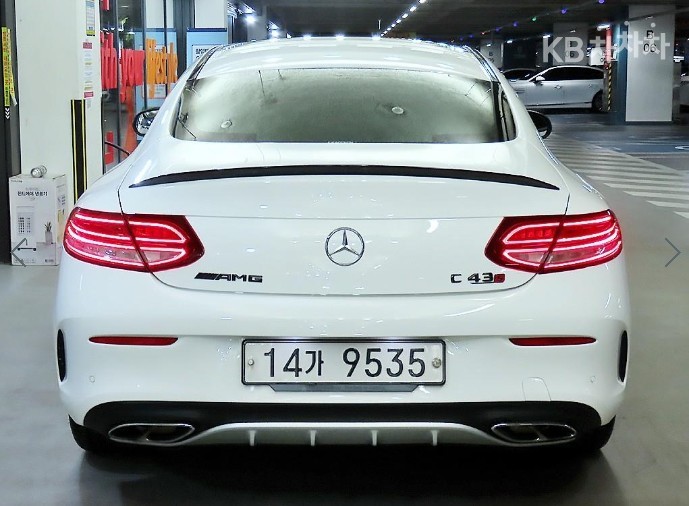 2018 Mercedes-Benz C photo