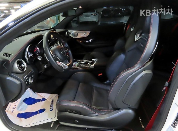 2018 Mercedes-Benz C photo
