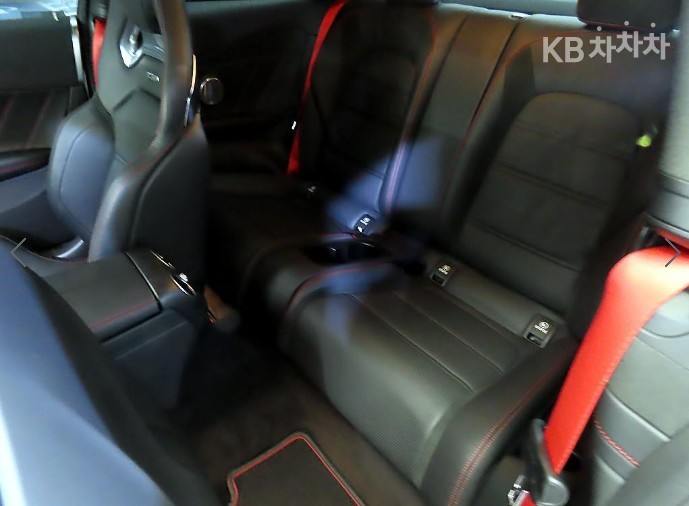2018 Mercedes-Benz C photo