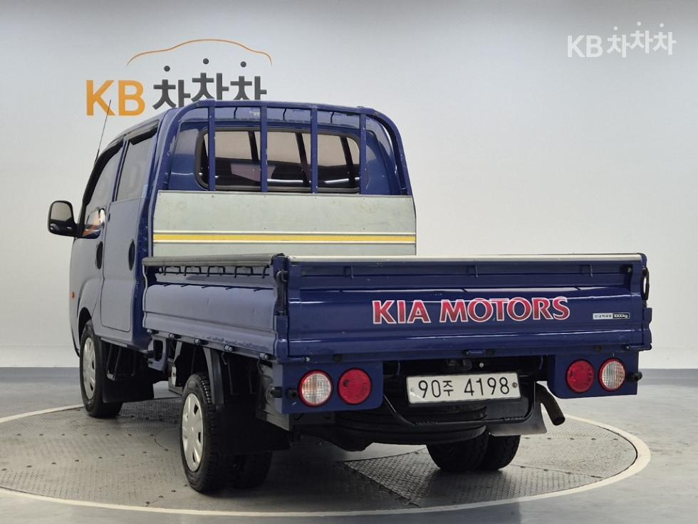 2018 - kia bongo iii