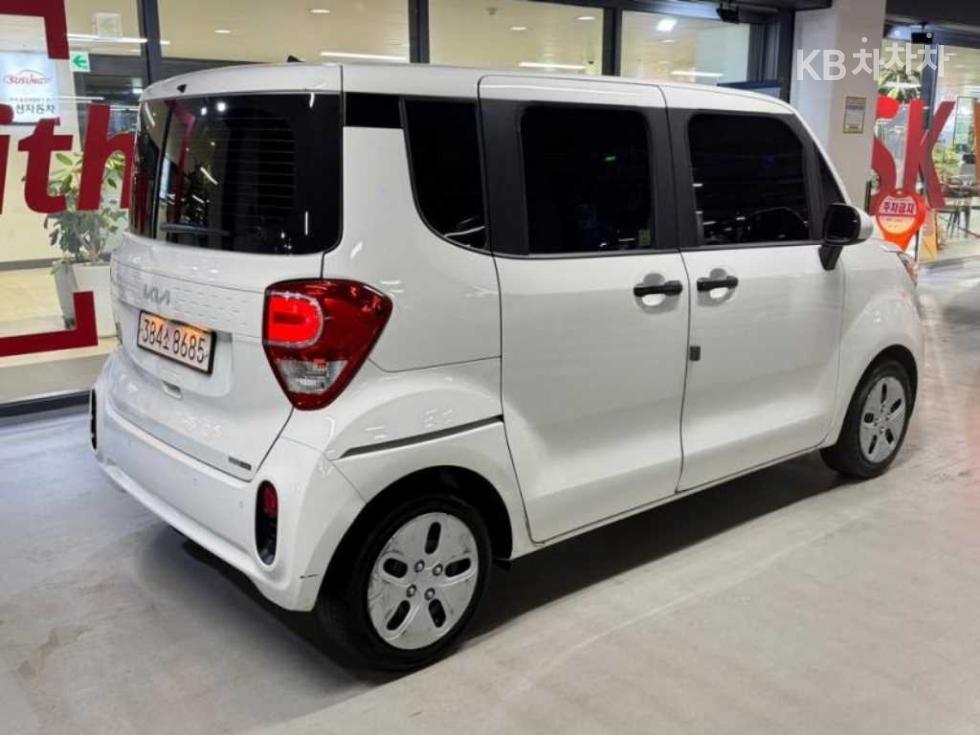 2022 - kia ray