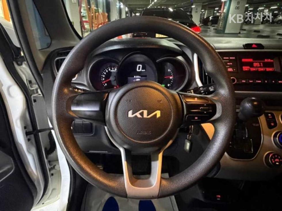 2022 - kia ray