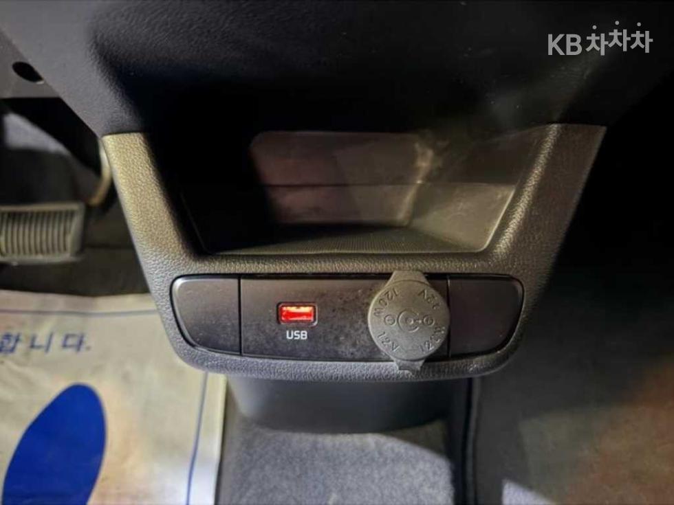 2022 - kia ray