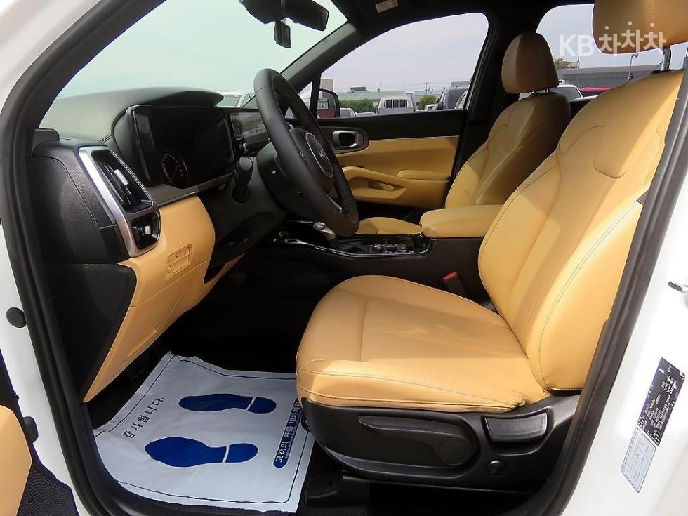 2023 - kia sorento