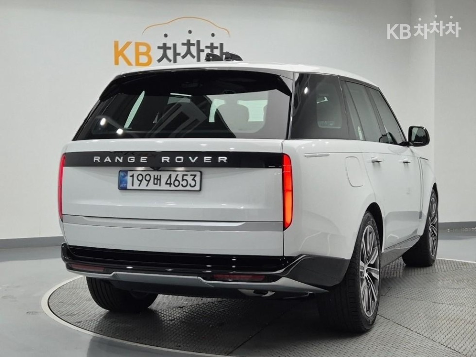 Land Rover Range Rover — miniaturë 3