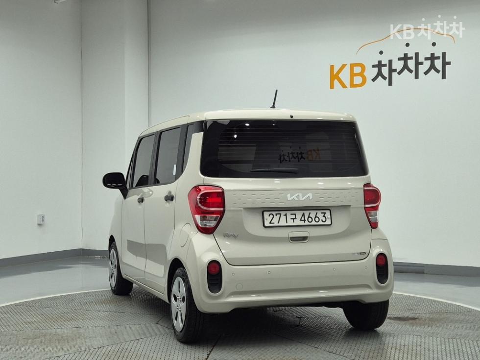 2022 - kia ray