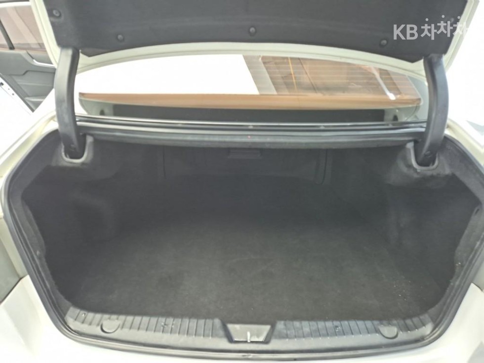 2011 - kia k7