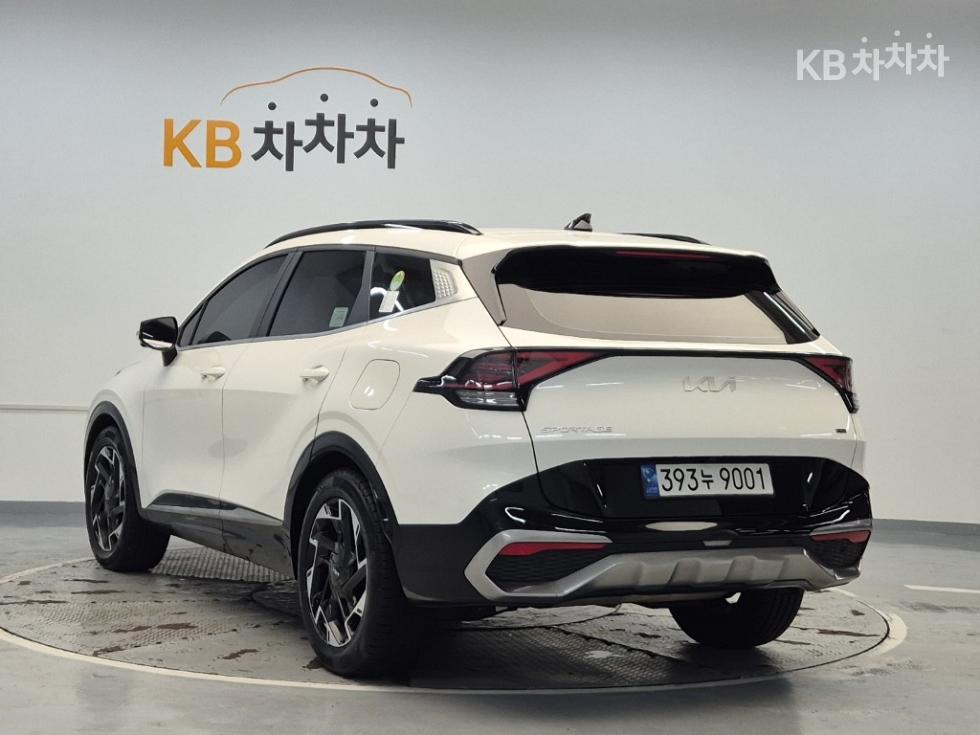 2022 - kia sportage