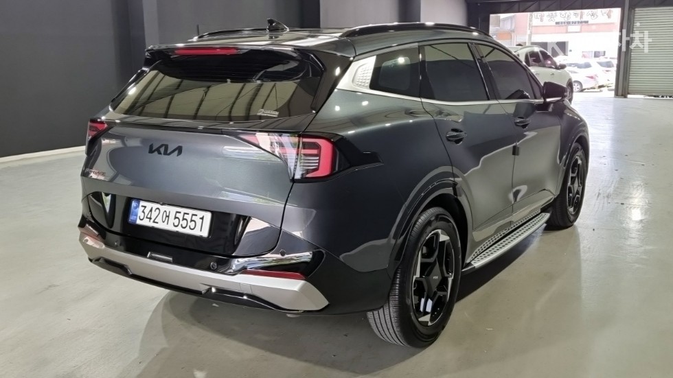 2025 - kia sportage