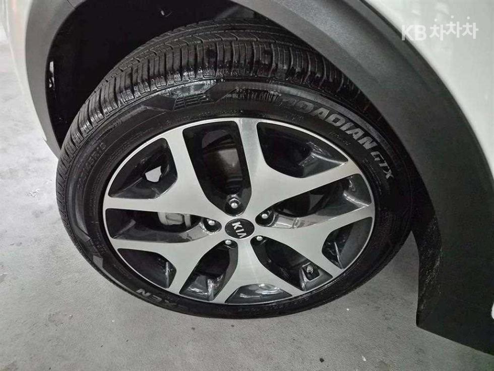 2017 - kia sportage