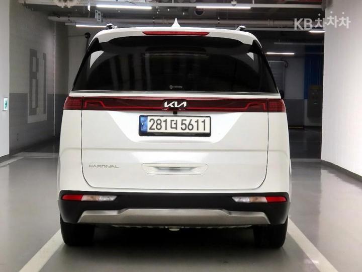 Kia Carnival G3.5 GDI Signature 5