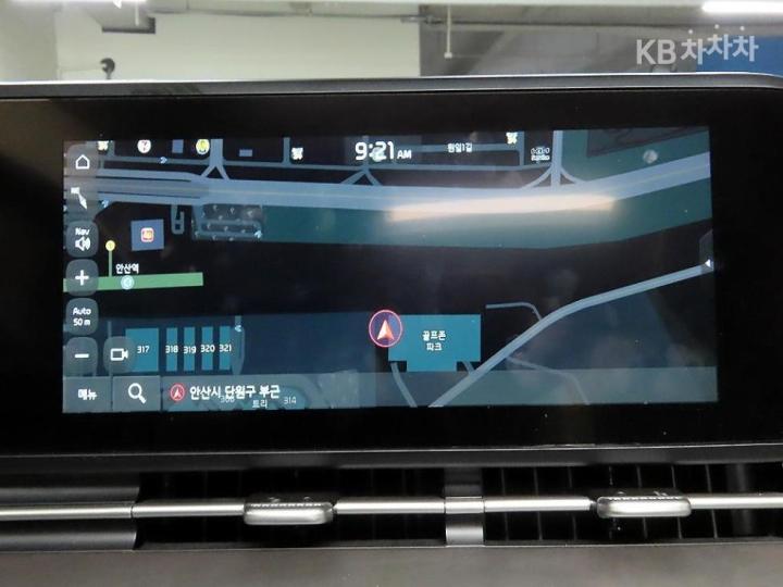 Kia Carnival G3.5 GDI Signature 10