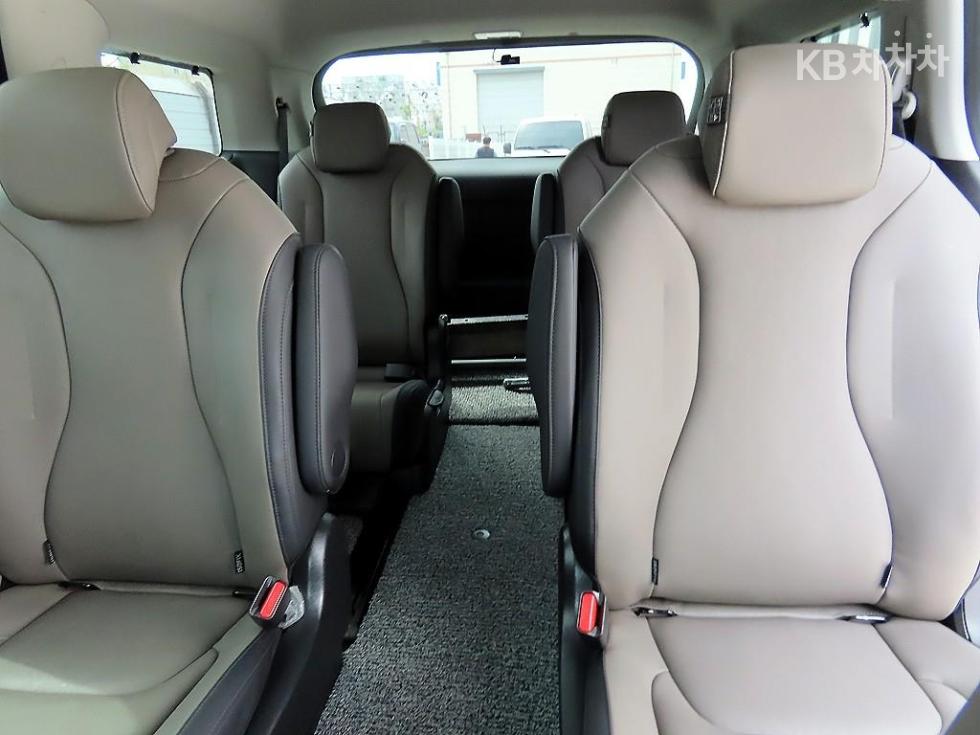 2024 - kia carnival