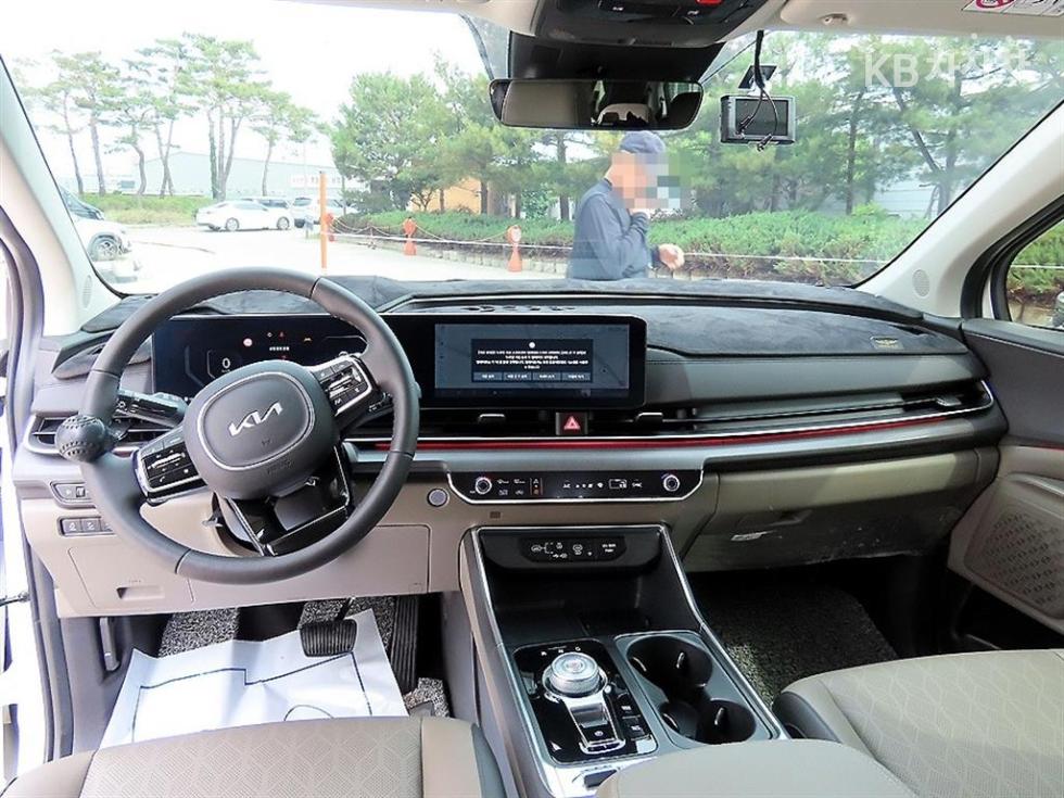2024 - kia carnival