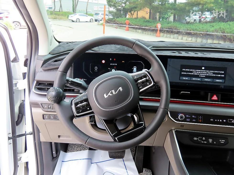 2024 - kia carnival