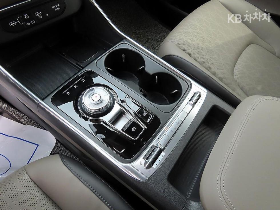 2024 - kia carnival