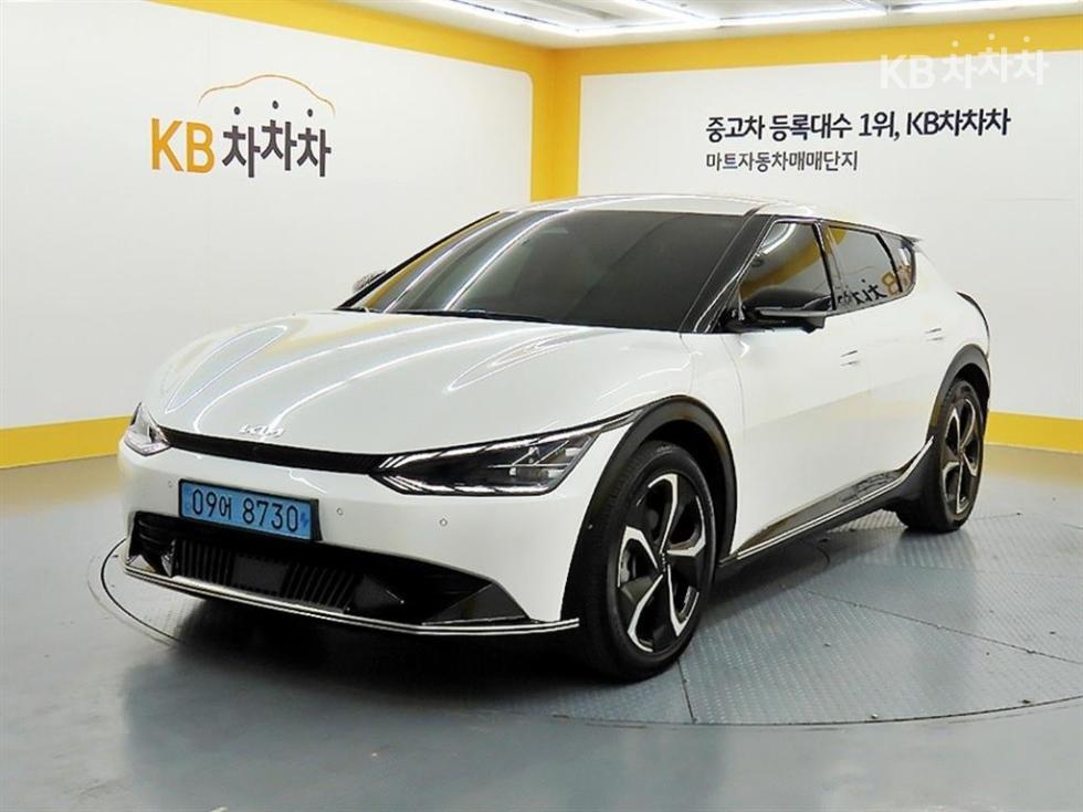 기아 EV6 롱 레인지 2WD 어스