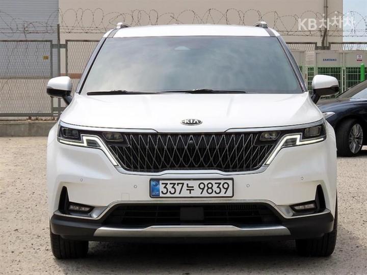 Kia Carnival D2.2 Signature
