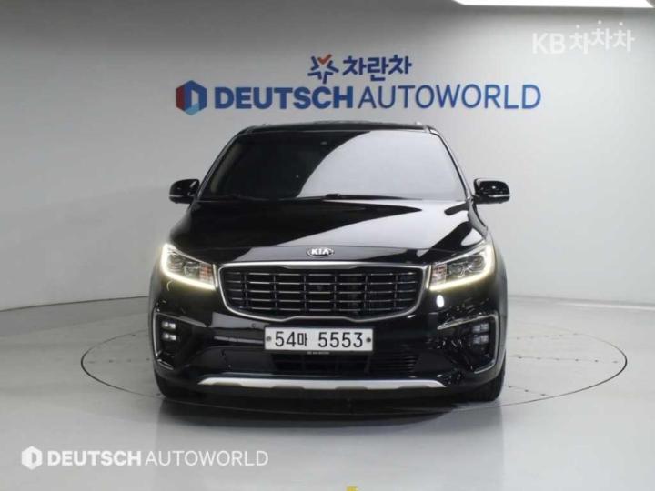 Kia Carnival 3.3 Gasoline Noblesse Special 4
