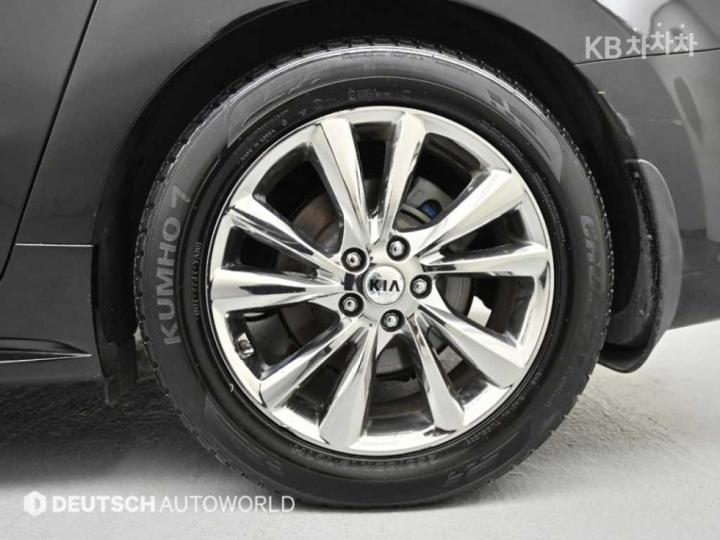 Kia Carnival 3.3 Gasoline Noblesse Special 6