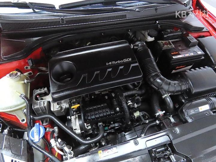 Hyundai Veloster JS 1.4 T-GDi Modern Core 8