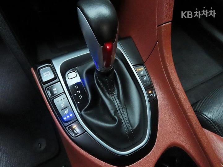 Hyundai Veloster JS 1.4 T-GDi Modern Core 10