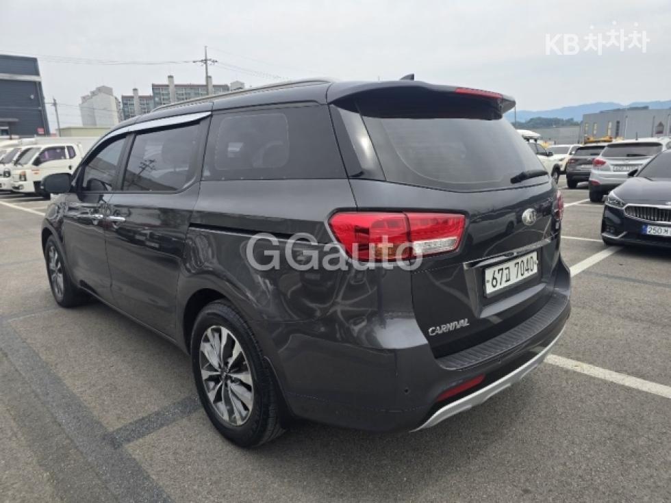 2015 - kia carnival
