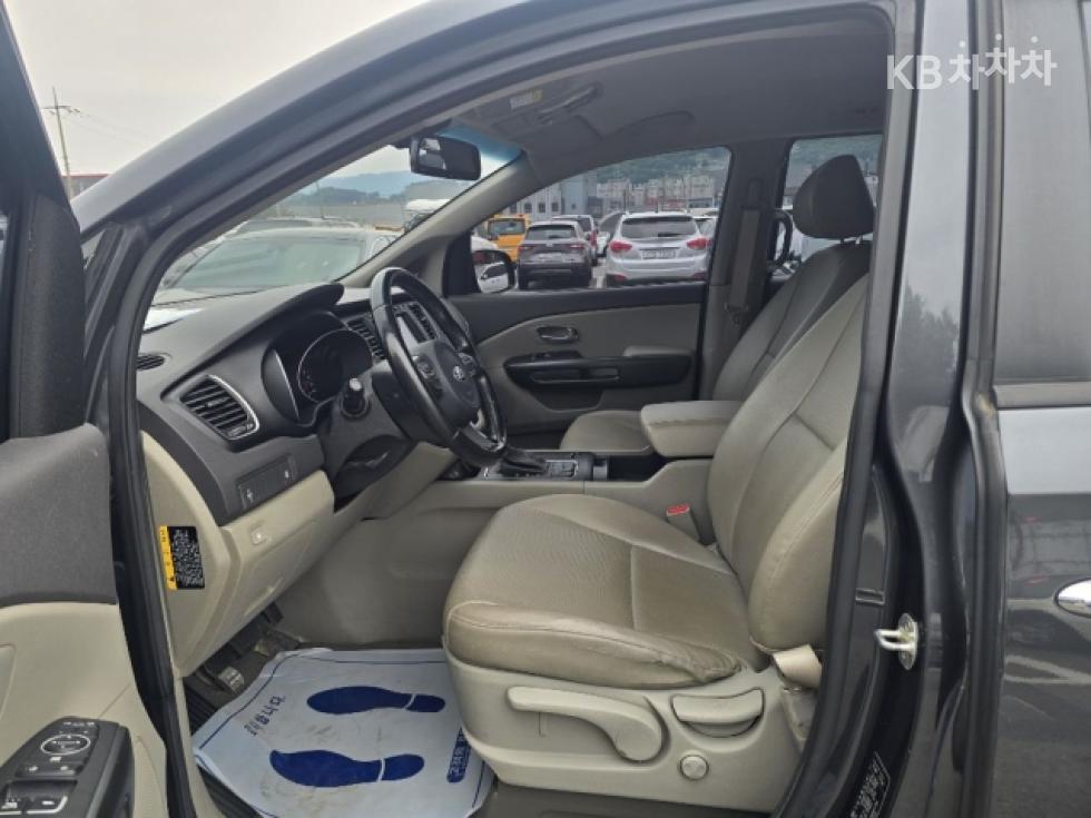 2015 - kia carnival
