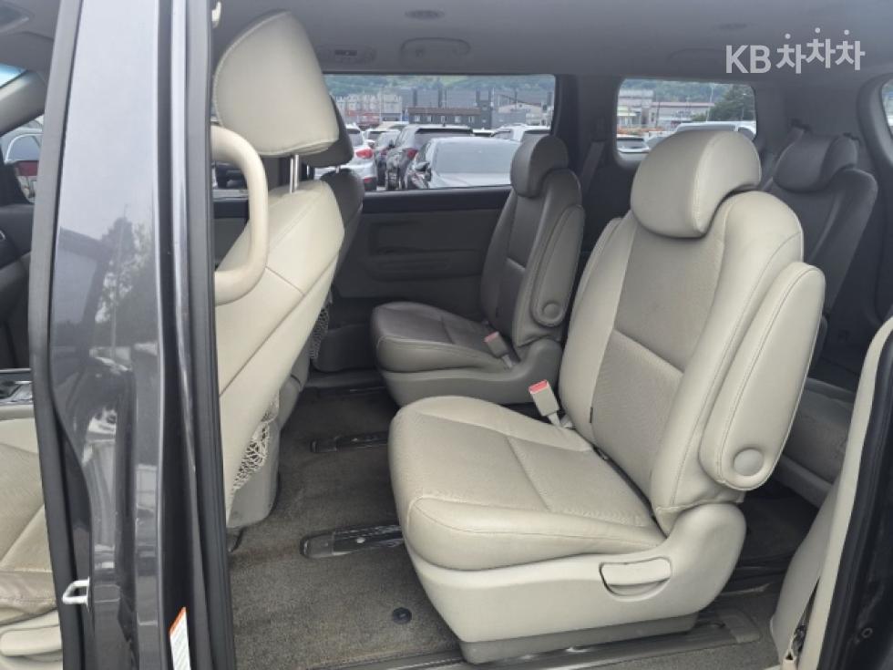 2015 - kia carnival