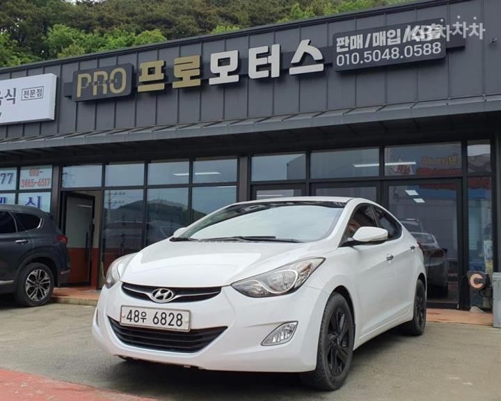 Hyundai Avante MD M16 GDi LUXURY
