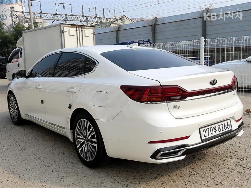 2020 - kia k7
