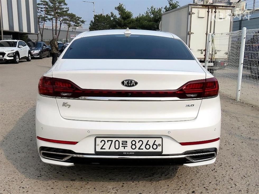 2020 - kia k7