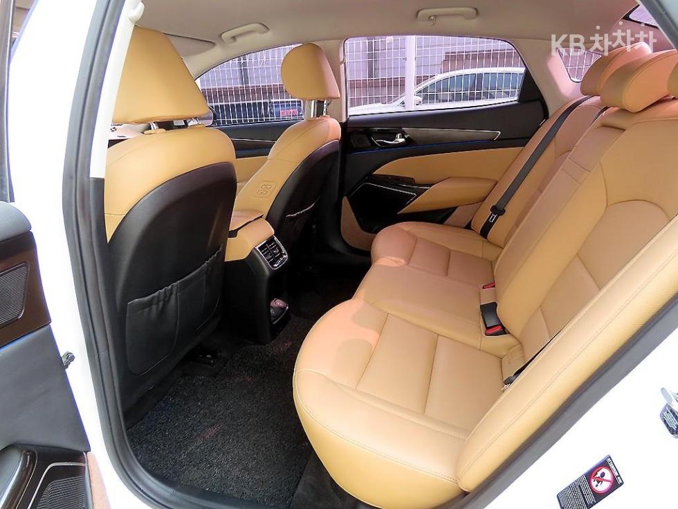 2020 - kia k7