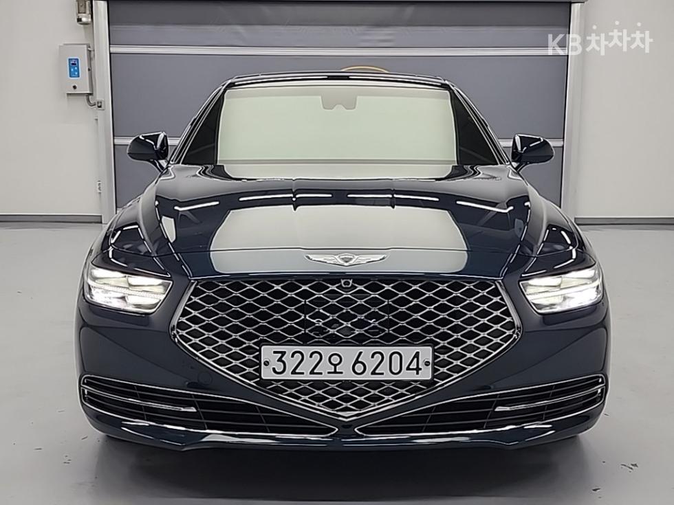 2020 Genesis G90 photo