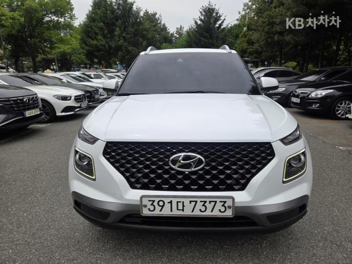 Hyundai Venue Gasoline 1.6 FLUX