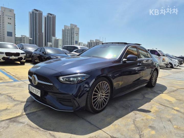 Mercedes-Benz C-Class C300 e 4Matic AMG Line 3