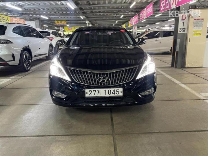 Hyundai Grandeur HG HG240 Modern
