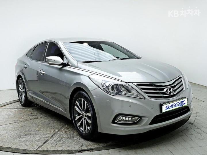 Hyundai Grandeur HG HG240 Luxury 3